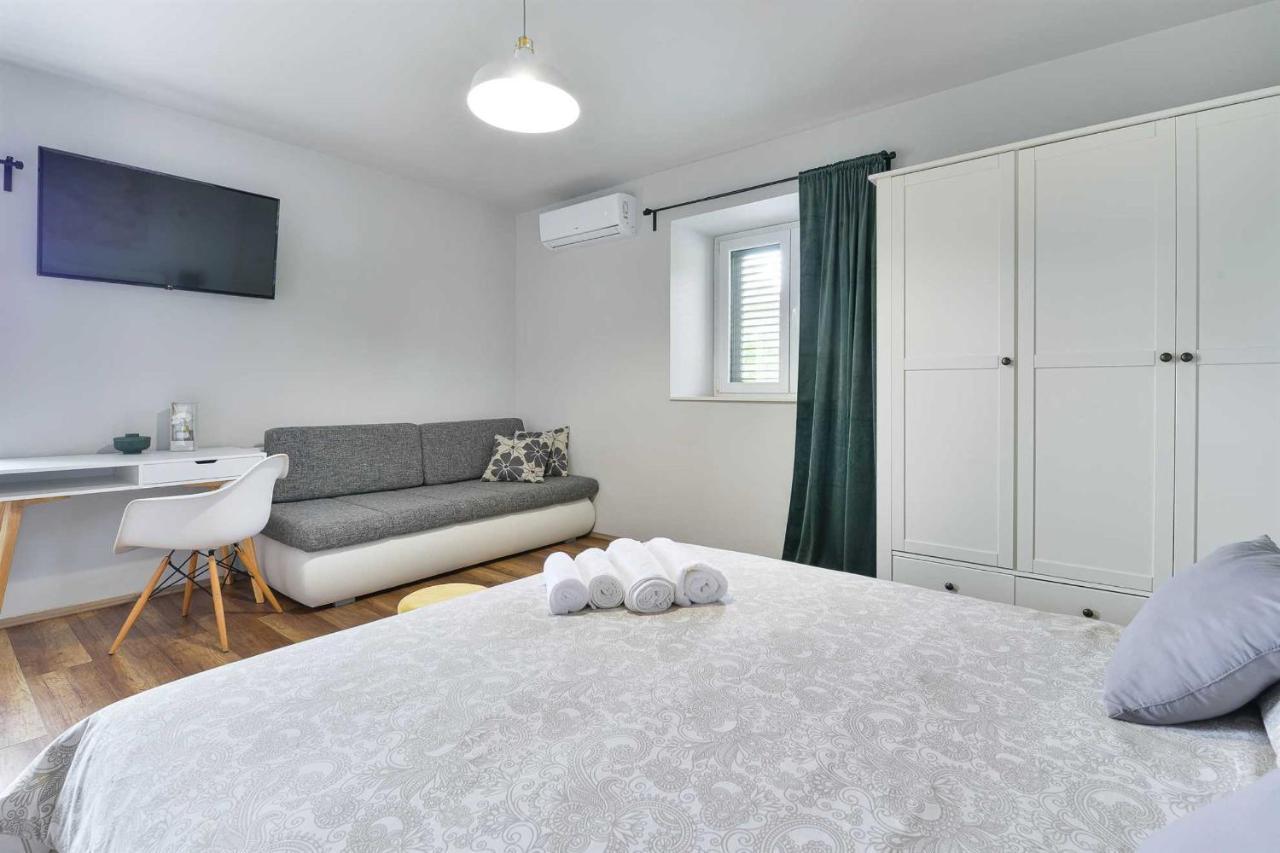 Stone Villa Didovi Snovi With Heated Pool Lisane Ostrovicke Kültér fotó