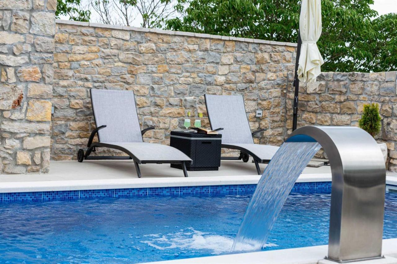 Stone Villa Didovi Snovi With Heated Pool Lisane Ostrovicke Kültér fotó