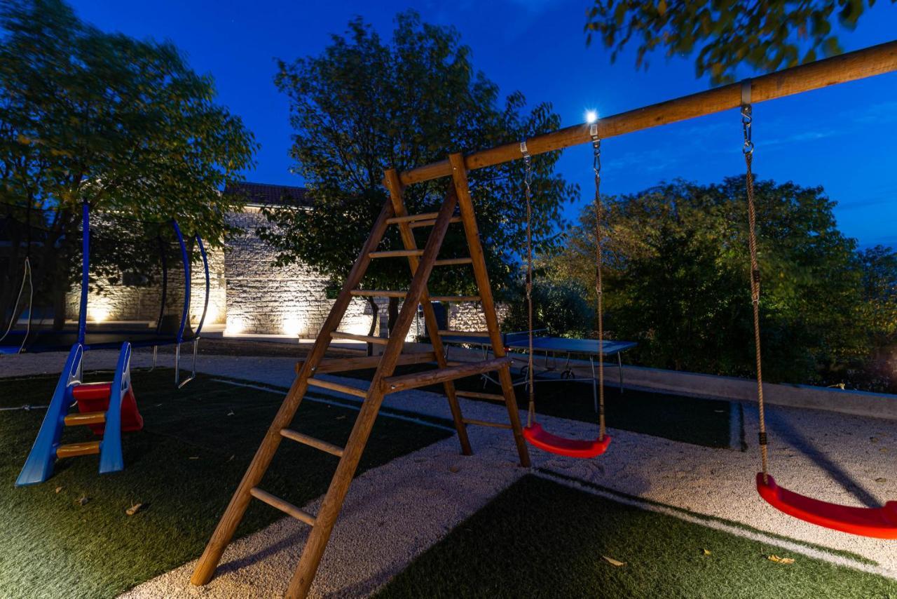 Stone Villa Didovi Snovi With Heated Pool Lisane Ostrovicke Kültér fotó